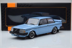 Volvo 240 Turbo Светлосин IXO 1:18 18MCC090 Метал — снимка 6 от 6