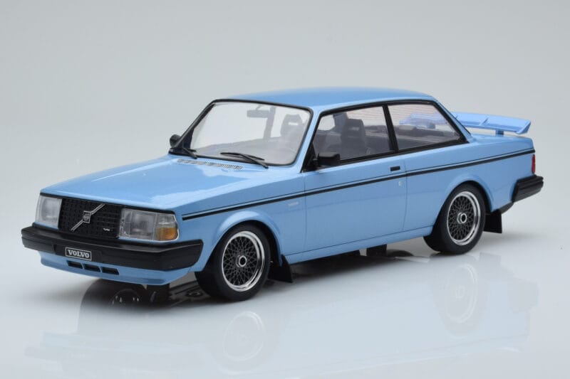 Volvo 240 Turbo Светлосин IXO 1:18
