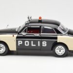 Volvo P121 Полиция Revell 1:18 - image 4 of 8