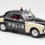 Volvo P121 Полиция Revell 1:18 - image 6 of 8