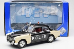 Volvo P121 Полиция Revell 1:18 8904 Метал — снимка 8 от 8