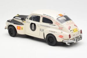 Volvo PV 544 Rally Revell 1:18 8922 Метал — снимка 7 от 8