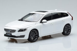 Volvo V60 D3 Crystal Бял FAW 1:18