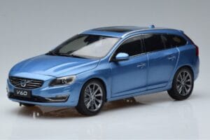 Volvo V60 D3 Power Син FAW 1:18 9430839 Метал