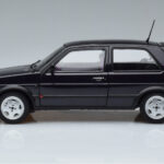 Volkswagen Golf GTI Mk2 Fire and Ice Лилав Norev 1:18 - image 4 of 7