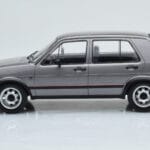 Volkswagen Golf GTI Mk2 Сив MCG 1:18 - image 3 of 6