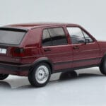 Volkswagen Golf GTI Mk2 Червен MCG 1:18 - image 2 of 6