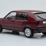 Volkswagen Golf GTI Mk2 Червен MCG 1:18 - image 5 of 6