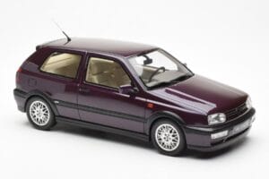 Volkswagen Golf Mk3 VR6 Syncro Тъмно Виолетово Перлен Otto 1:18 OT1052 Смола — снимка 4 от 6
