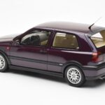 Volkswagen Golf Mk3 VR6 Syncro Тъмно Виолетово Перлен Otto 1:18 - image 5 of 6