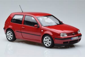 Volkswagen Golf Mk4 Червен Norev 1:18 188573 Метал — снимка 5 от 7