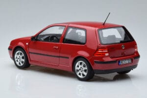 Volkswagen Golf Mk4 Червен Norev 1:18 188573 Метал — снимка 6 от 7