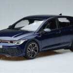 Volkswagen Golf GTI Mk8 Син Norev 1:18 188594 Метал