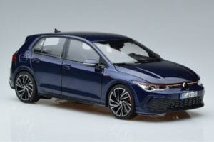 Volkswagen Golf GTI Mk8 Син Norev 1:18 188594 Метал — снимка 5 от 7