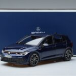 Volkswagen Golf GTI Mk8 Син Norev 1:18 188594 Метал - image 7 of 7