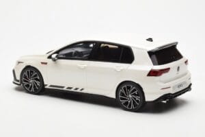 Volkswagen Golf GTI Mk8 Clubsport Бял Otto 1:18 OT986 Смола — снимка 5 от 6