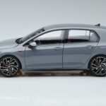 Volkswagen Golf GTI Mk8 Norev 1:18 188590 Метал - image 4 of 7