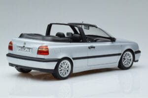 Volkswagen Golf Mk3 Кабриолет Сребристо Norev 1:18 188468 Метал — снимка 2 от 6
