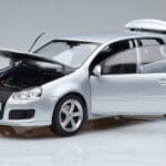 Volkswagen Golf GTI Mk5 Pirelli Edition Сребристо Norev 1:18 188425 Метал - image 2 of 7