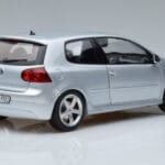 Volkswagen Golf GTI Mk5 Pirelli Edition Сребристо Norev 1:18 188425 Метал - image 3 of 7