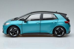 Volkswagen ID.3 Зелен FAW 1:18 ZVN000001GRU Метал — снимка 4 от 7