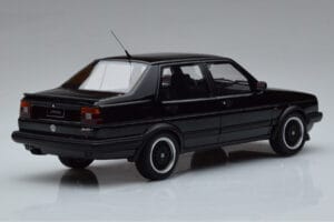 Volkswagen Jetta Mk2 Черен Otto 1:18 OT1021 Смола — снимка 2 от 6