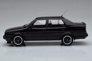 Volkswagen Jetta Mk2 Черен Otto 1:18 OT1021 Смола — снимка 3 от 6