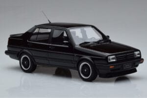 Volkswagen Jetta Mk2 Черен Otto 1:18 OT1021 Смола — снимка 4 от 6