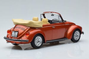 Volkswagen Beetle 1303 Кабриолет Оранжев Norev 1:18 188526 Метал — снимка 2 от 6