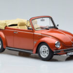 Volkswagen Beetle 1303 Кабриолет Оранжев Norev 1:18 - image 4 of 6