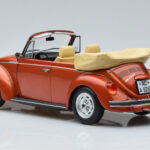 Volkswagen Beetle 1303 Кабриолет Оранжев Norev 1:18 - image 5 of 6
