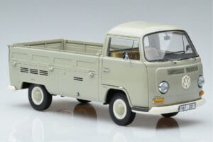 Volkswagen T2a Pickup Издание за 50-годишнината Schuco 1:18 450019800 Метал — снимка 5 от 7
