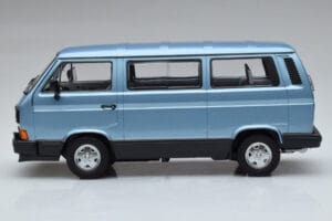 Volkswagen T3 Multivan Синьо Norev 1:18 188544 Метал — снимка 3 от 6
