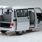 Volkswagen T4b Transporter Caravelle Minibus Schuco 1:18 450041500 Метал - image 2 of 8