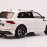Volkswagen Tiguan R Бял Otto 1:18 - image 2 of 6