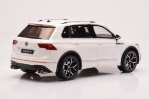 Volkswagen Tiguan R Бял Otto 1:18 OT1001 Смола — снимка 2 от 6