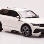 Volkswagen Tiguan R Бял Otto 1:18 - image 4 of 6