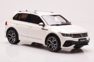 Volkswagen Tiguan R Бял Otto 1:18 OT1001 Смола — снимка 4 от 6