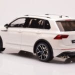 Volkswagen Tiguan R Бял Otto 1:18 - image 5 of 6