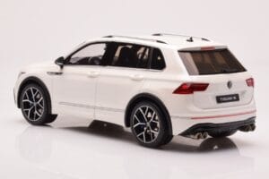 Volkswagen Tiguan R Бял Otto 1:18 OT1001 Смола — снимка 5 от 6