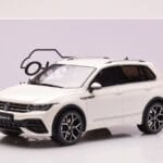 Volkswagen Tiguan R Бял Otto 1:18 - image 6 of 6