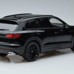 Volkswagen Touareg CR Черен FAW 1:18 LTC761021BLA Метал - image 3 of 7