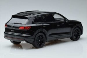 Volkswagen Touareg CR Черен FAW 1:18 LTC761021BLA Метал — снимка 3 от 7