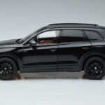 Volkswagen Touareg CR Черен FAW 1:18 LTC761021BLA Метал - image 4 of 7
