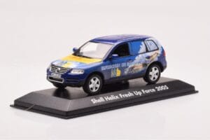 Volkswagen Touareg 7L Shell Helix Fresh Up Force Minichamps 1:43 VOLKSWAGEN-264066 Метал — снимка 2 от 4