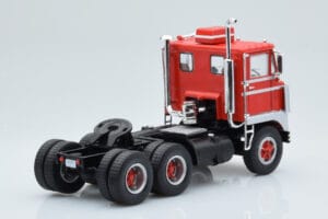 White 7400 Червен Сребрист IXO 1:43 TR170 Метал — снимка 2 от 5