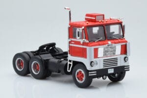 White 7400 Червен Сребрист IXO 1:43 TR170 Метал — снимка 3 от 5