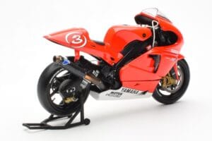 Yamaha YZR-M1 Marlboro Yamaha Team #3 M. Biaggi MotoGP 2002 Minichamps 1:12 122026303 Метал — снимка 3 от 4
