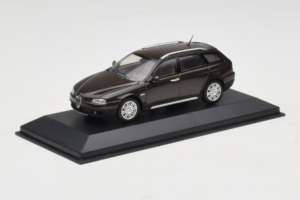 Alfa Romeo 159 Brooklands Green Minichamps 1:43 400120411 Метал — снимка 2 от 4