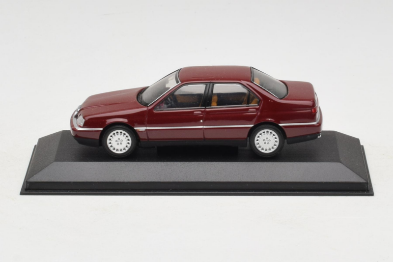 Alfa Romeo 164 3.0 Super V6 Тъмночервен Minichamps 1:43 Alfa Romeo 164 3.0 Super V6 Тъмночервен Minichamps 1:43 436120700 Метал